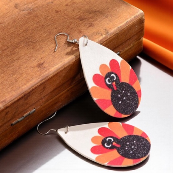 Turkey Trot Teardrops: Gobble Up These Festive Thanksgiving Earrings! π¦β¨NWT - Picture 3 of 8
